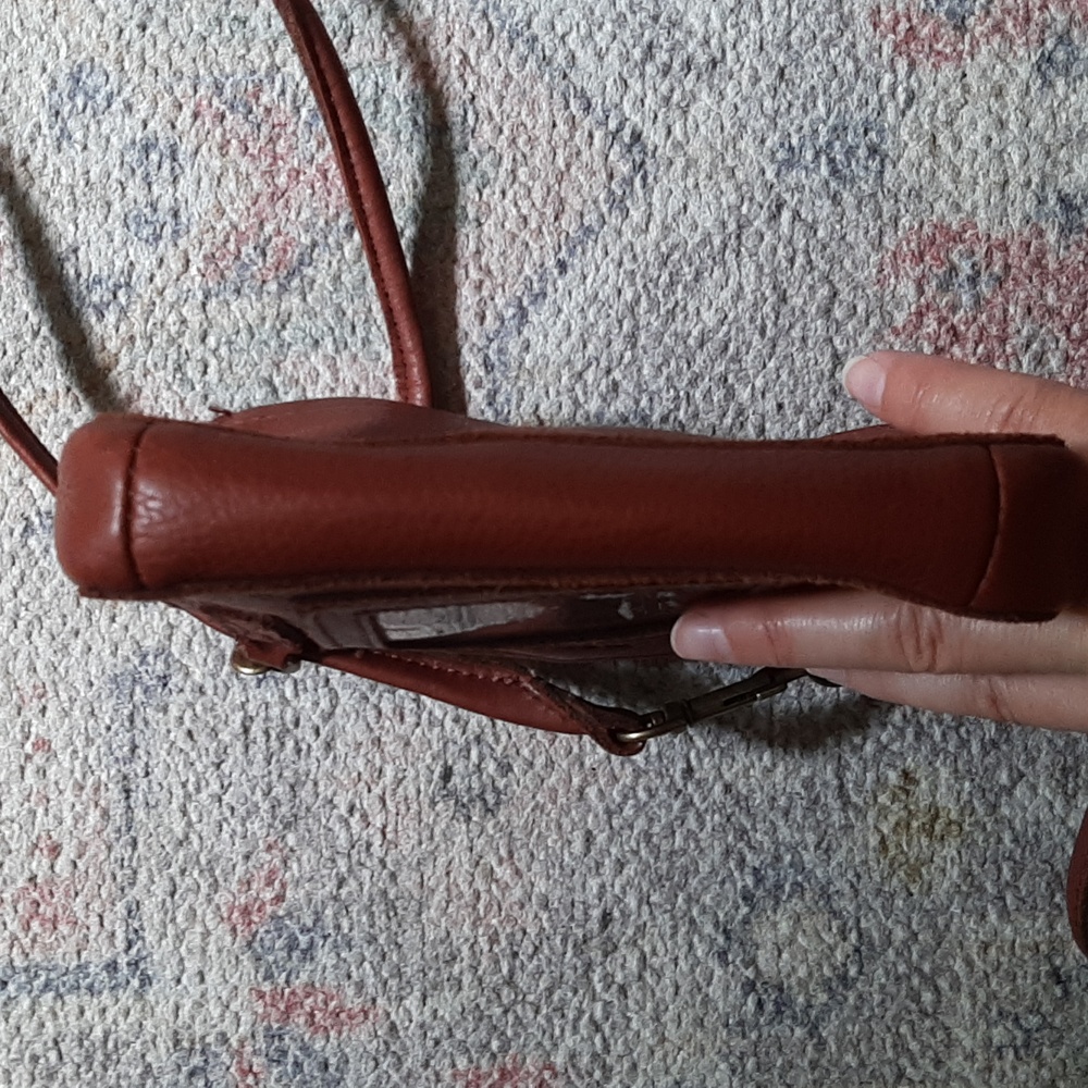 Brown leather Margot New York crossbody and clutch two in one bag - Picture 7 of 7